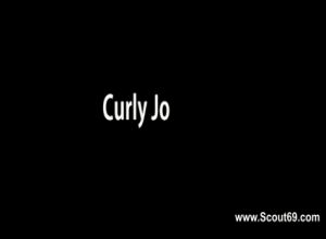 Блондинка коротышка трахается с парнем из доставки пиццы